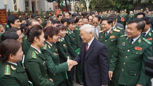 Nguyen Phu Trong présente ses vœux au Commandement des gardes-frontières - ảnh 1